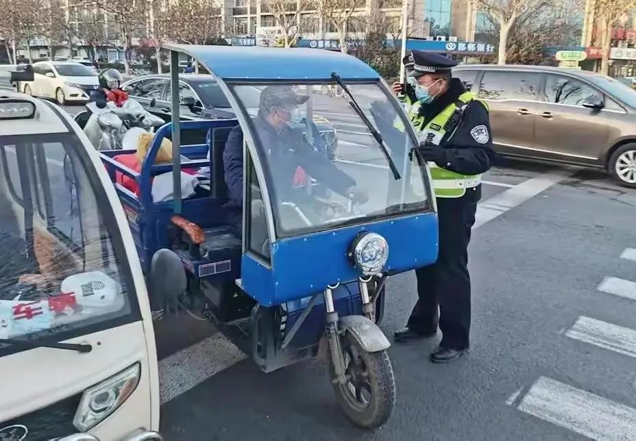 淄博燒烤店美女老板：我們不是為賺錢，而是為淄博的榮譽(yù)而戰(zhàn)！(圖6)
