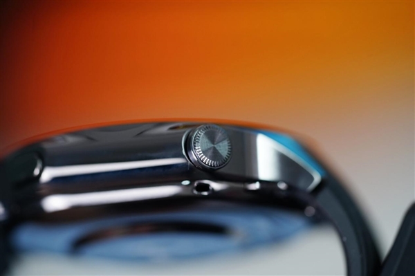 OPPO第一款圓表！OPPO Watch X星夜飛行版圖賞